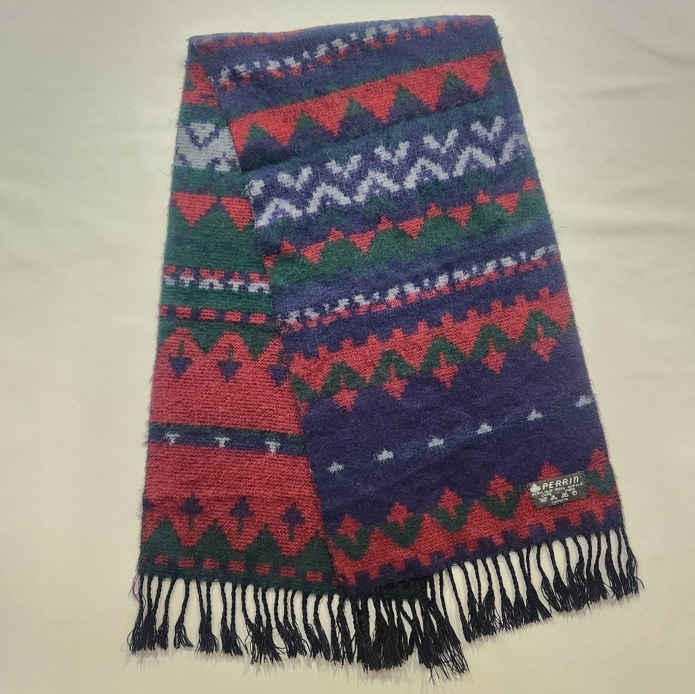 Vintage Perrin Fair Isle Aztec Pattern Scarf ❄️